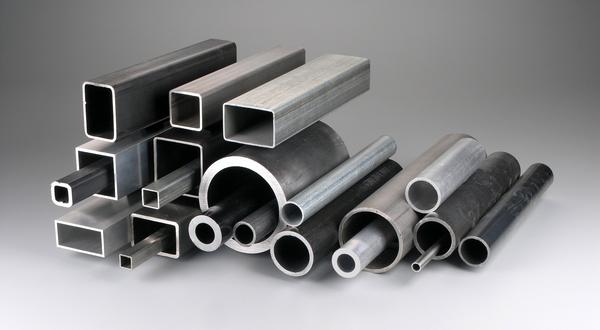 金属管和管道。圆形，方形，矩形。铝，钢，不锈钢和镀锌。